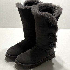 UGG Bailey Button Triplet Womens Boots 1873
